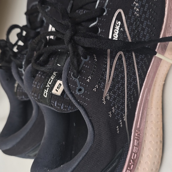 Women’s Brooks Glycerin 19 Sneakers - Picture 4 of 6